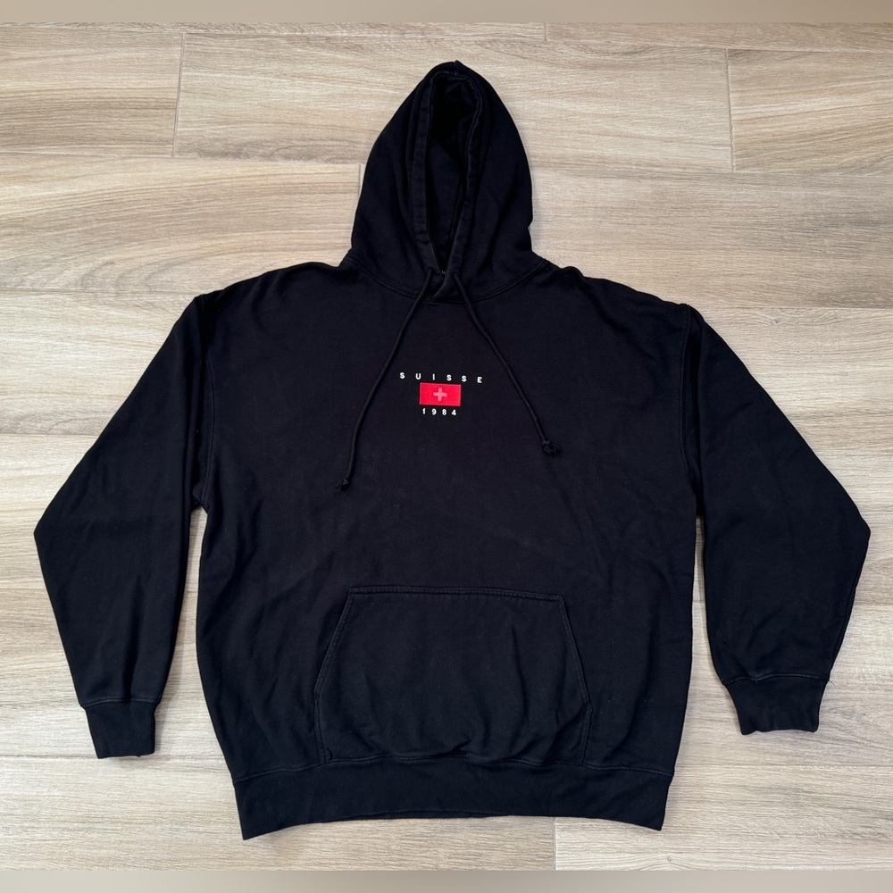 Brandy Melville Suisse Hoodie Sweatshirt